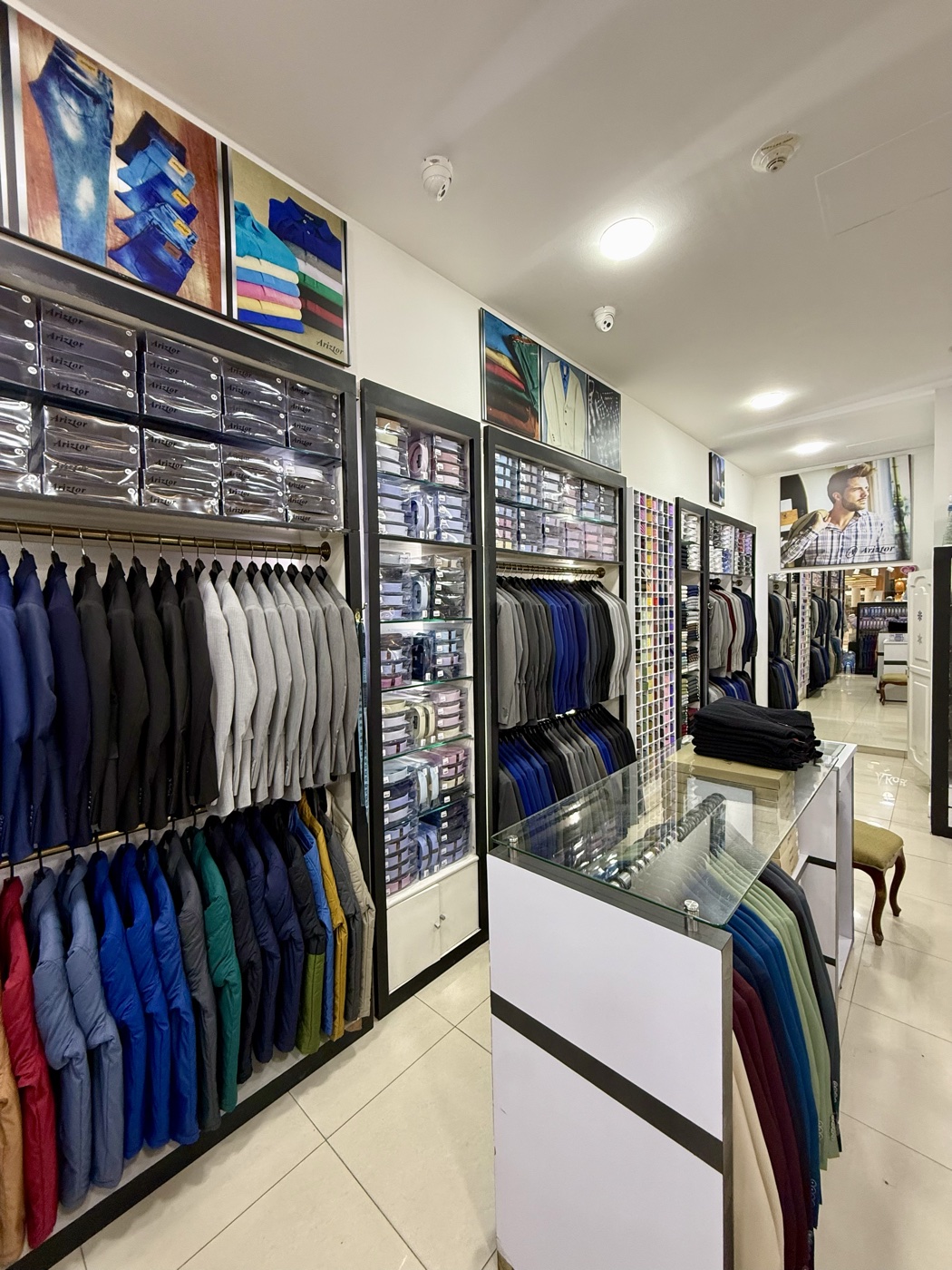 Sala de ventas Ariztor — ropa casual y formal para hombre